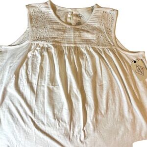 St John’s Bay White Eyelet Sleeveless Top Shirt New With Tag